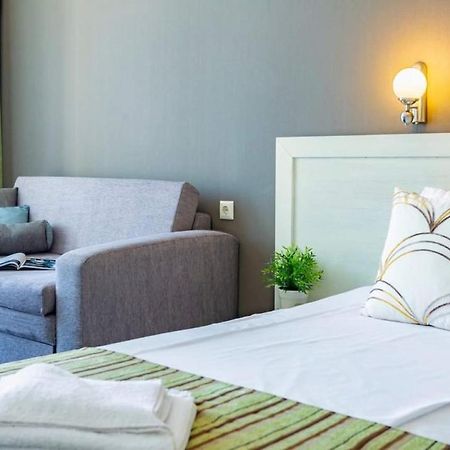 Oasis Del Mare Beach Front Hotel Лозенець Екстер'єр фото