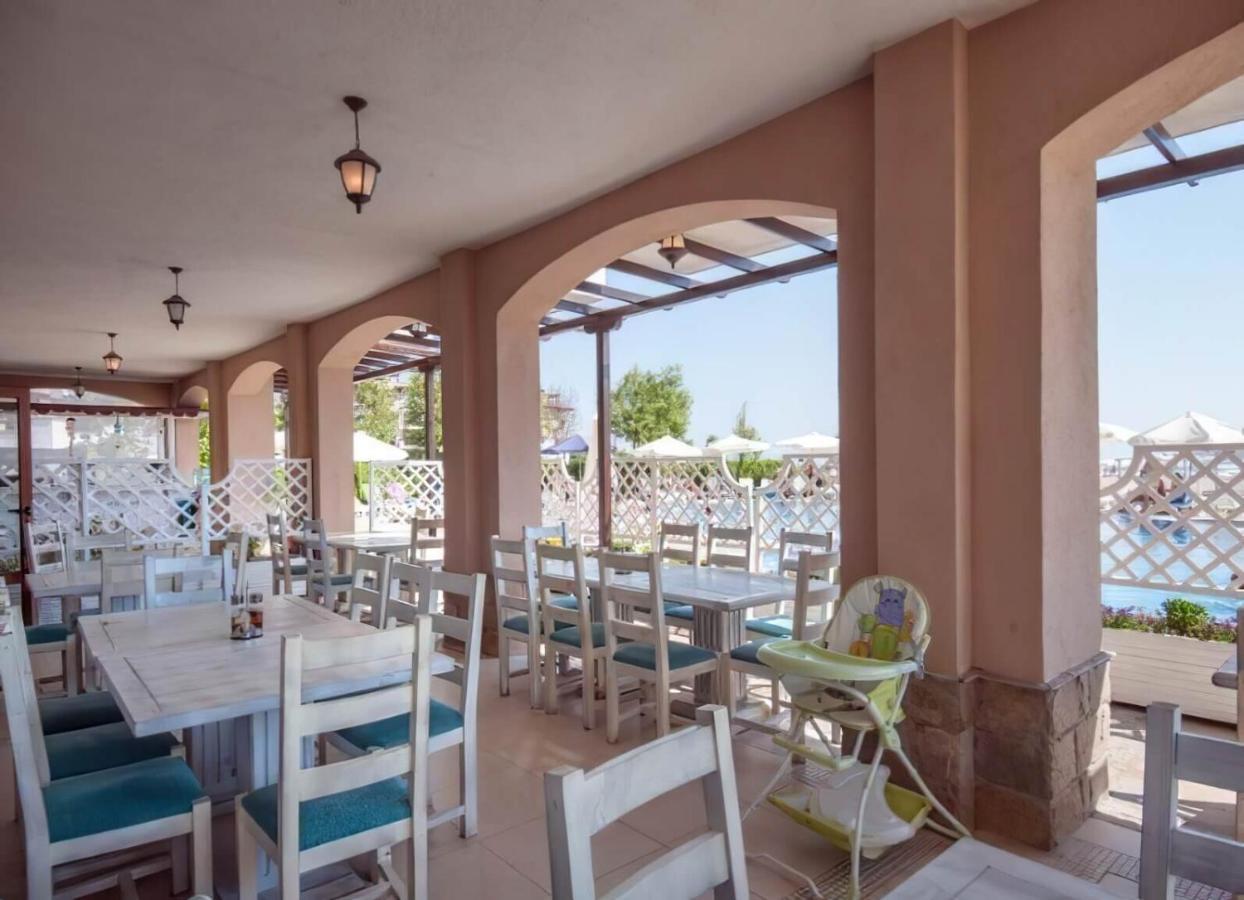 Oasis Del Mare Beach Front Hotel Лозенець Екстер'єр фото