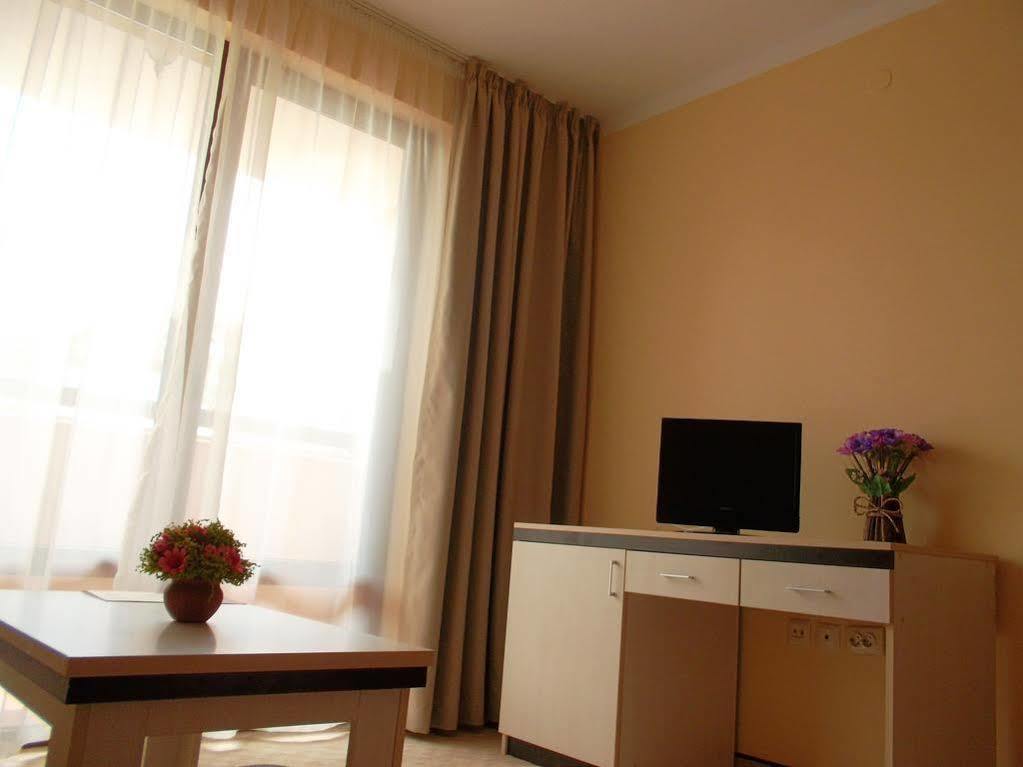 Oasis Del Mare Beach Front Hotel Лозенець Екстер'єр фото